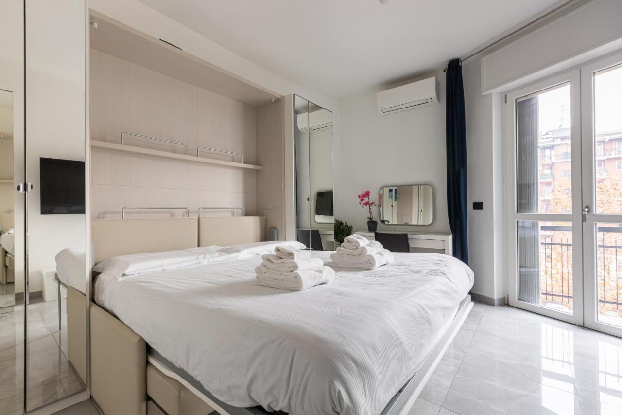 Bnbutler - Largo Promessi Sposi - Moderno E Confortevole มิลาน ภายนอก รูปภาพ