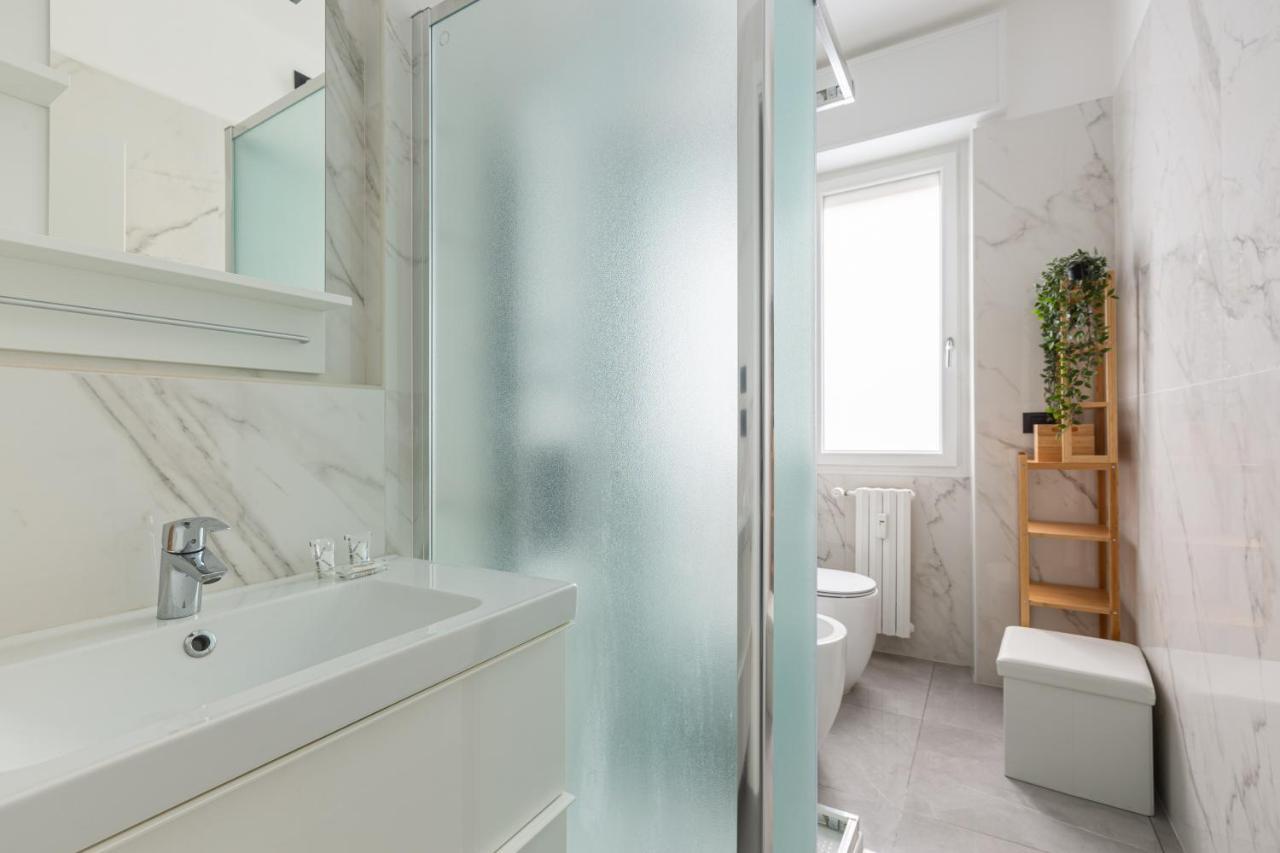 Bnbutler - Largo Promessi Sposi - Moderno E Confortevole มิลาน ภายนอก รูปภาพ